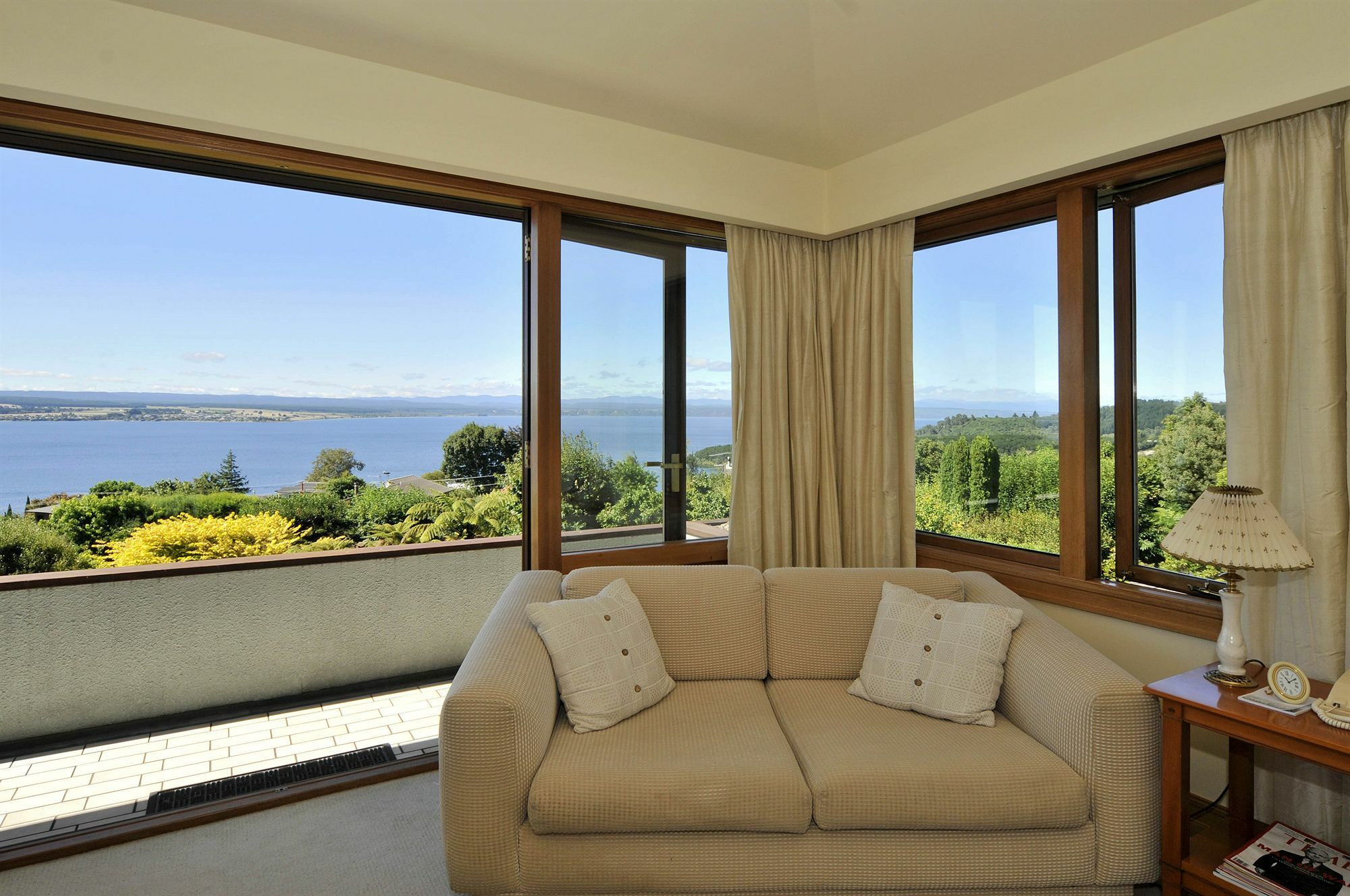 Lake Taupo Lodge Buitenkant foto